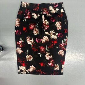 Thalia Sodi Black Floral Pencil Skirt